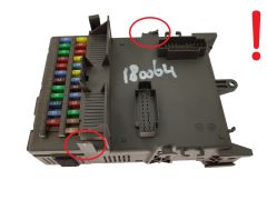 Boîtier Fusibles 518837117 8200447438A Renault 