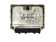 Calculateur 030906032CG 0261207178 Volkswagen Bosch 18883