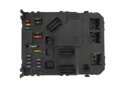 Calculateur BSI E02-00 MG 9657999780 S118085220F PSA Siemens 1341