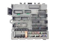Boîtier Fusibles Saab 12804331 519070106 GM Boîtier Fusibles Saab 12804331 519070106 GM