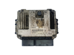Calculateur 51800443 0281013417 Alfa Romeo Bosch 37960