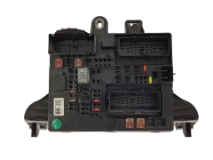 Boîtier Fusibles 13277318 Opel GM 20416