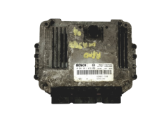 Calculateur 0281011432 8200311550 8200311553 Renault Bosch 16639