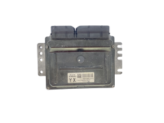 Calculateur Nissan MEC32-040 L4 YX Hitachi 60898