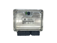 Calculateur 038906019JK 0281011075 VW Bosch 62732