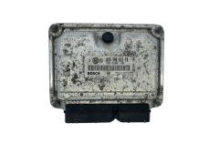 Calculateur 038906012FB 0281010651 VW Bosch 51447