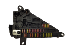 Boîtier Fusibles 9138830-01 518956057 BMW 19027
