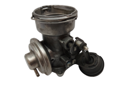 Soupape  Egr VWAG 038129637L 038131501T 
