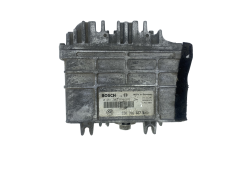 Calculateur 030906027K 0261203914 VW Bosch 49152