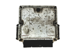 Calculateur 0281010556 8200153946 8200095416 Renault Bosch 20427