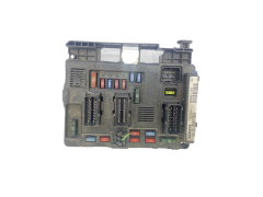 Calculateur BSM-B4 PSA 9643498780 T118470004J Siemens 59000 Calculateur BSM-B4 PSA 9643498780 T118470004J Siemens 59000