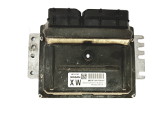 Calculateur MEC37-300 XW Nissan Hitachi 21557