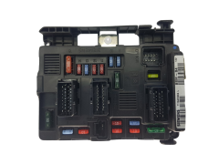 Calculateur BSM-B4 9650618380 T118470004L PSA Siemens 1768 Calculateur BSM-B4 9650618380 T118470004L PSA Siemens 1768