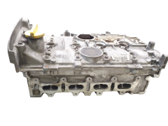 La Culasse 8200307580F 7701473353 1.4 1.6 Renault  La Culasse 8200307580F 7701473353 1.4 1.6 Renault