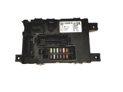 Boîtier Fusibles Opel 13265078 28100927 GK GM 21802 Boîtier Fusibles Opel 13265078 28100927 GK GM 21802