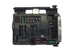 Calculateur BSM-B2 T118470002E 9643498980 PSA Siemens 1954 Calculateur BSM-B2 T118470002E 9643498980 PSA Siemens 1954