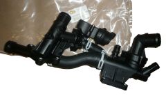 Boitier Thermostat D'eau moteur Renault Megane Scenic 3 1.6 dCi 110614599R Boitier Thermostat D'eau moteur Renault Megane Scenic 3 1.6 dCi 110614599R