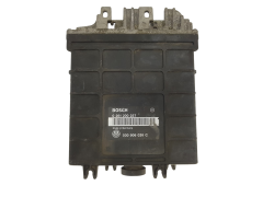 Calculateur 030906026C 0261200257 Volkswagen Bosch 1121