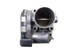 Boitier Papillon D’admission Renault 8200330810 --E 0281002681 H8200330812 2213