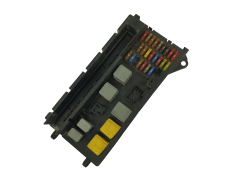 Boîtier Fusibles A9065450401 518817028 Mercedes 68758