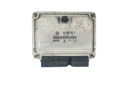 Calculateur 045906019CE 0281013179 VW Bosch 47786