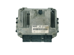 Calculateur 0281011776 8200391966 8200386508 Renault Bosch 33743