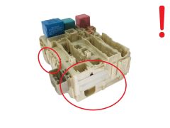 Boîtier Fusibles 82730-0D290 Toyota 20221