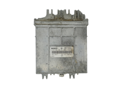 Calculateur 0281001809 7700110647 7700105953 Renault Bosch 40891