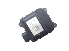 Moteur de l'appareil de chauffage Renault 0132801110 Bosch