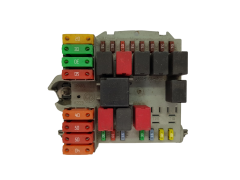 Boîtier Fusibles Fiat 51775688 0051775688057657 20802