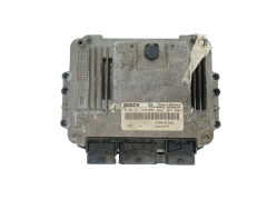 Calculateur Renault 0281011549 8200391966 8200370779 Bosch 35838