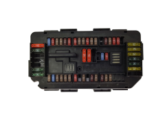 Boîtier Fusibles 6114 V7 922487904 19098.000.001 BMW