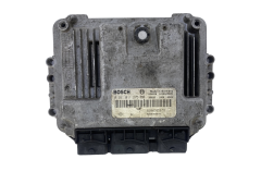 Calculateur 0281011275 8200305678 8200269879 Renault Bosch 52819
