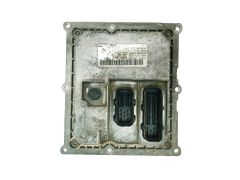 Calculateur Smart 0003107V007 0261205005 Bosch 32735 Calculateur Smart 0003107V007 0261205005 Bosch 32735