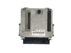 Calculateur 237104627R 237104376R 0281030899 Renault Bosch 37200
