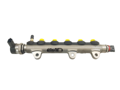 Rampe D'injection 0445214155 8200842432 0281002800 Bosch 2.0 DCI Renault 