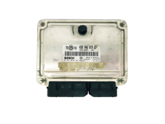 Calculateur 038906019EP 0281010701 Volkswagen 34082