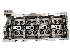 La Culasse Mercedes-Benz A6110104720 R6110162601 2.2 CDI