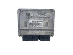 Calculateur VW 06A906033EM 5WP40439 02 Siemens