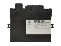 Calculateur VW 3D0909135J 5WK47021 Siemens VDO