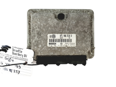 Calculateur 0261206176 071906018R VW Bosch 16801