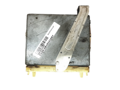 Calculateur 0281001801 P09183992 1T28S3582 Volvo Bosch Calculateur 0281001801 P09183992 1T28S3582 Volvo Bosch