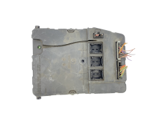 Calculateur UCH X84 8200306435 S118400320C Renault Siemens 58133