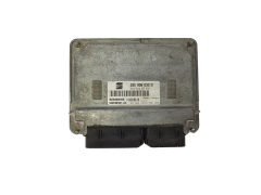 Calculateur 03E906033D 5WP40121 04 Seat Siemens 18724
