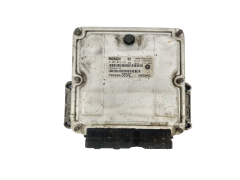Calculateur P05094285AE 0281012121 Chrysler Bosch 38933