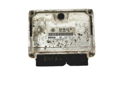 Calculateur 038906012FN 0281010686 VW Seat Bosch 23821