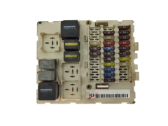 Boîtier Fusibles Ford 2M5T14A073BD 518273305 20413 Boîtier Fusibles Ford 2M5T14A073BD 518273305 20413