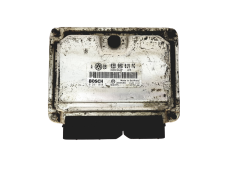 Calculateur 038906019FG 0281010702 VW Bosch 28396