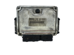 Calculateur Renault 0281010502 8200118522 8200085921 Bosch 49589