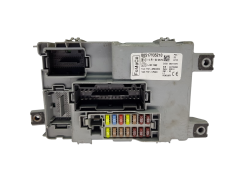 Calculateur 00517935210 28211878 Ford FoMoCo 20718 Calculateur 00517935210 28211878 Ford FoMoCo 20718